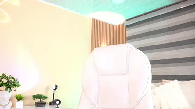 Snapshot of MatiasKorn chatting on December 5, 5:28 am MatiasKorn online show from December 5, 5:28 am