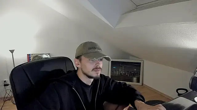 naked psy online show from October 24, 11:04 pm