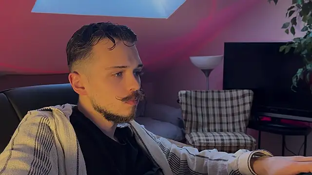 naked psy online show from February 28, 1:55 pm