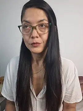 Snapshot of Alicesoul chatting on July 1, 12:33 am Alicesoul online show from July 1, 12:33 am