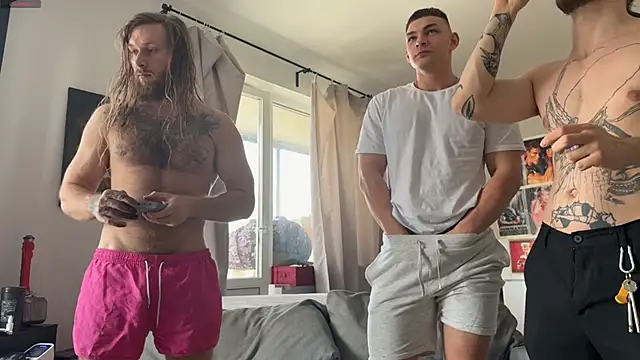 rusbigpaul online show from April 14, 6:18 am