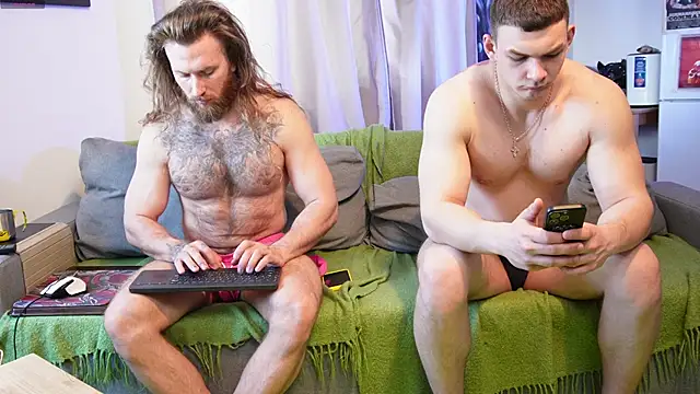 rusbigpaul online show from April 27, 7:28 am
