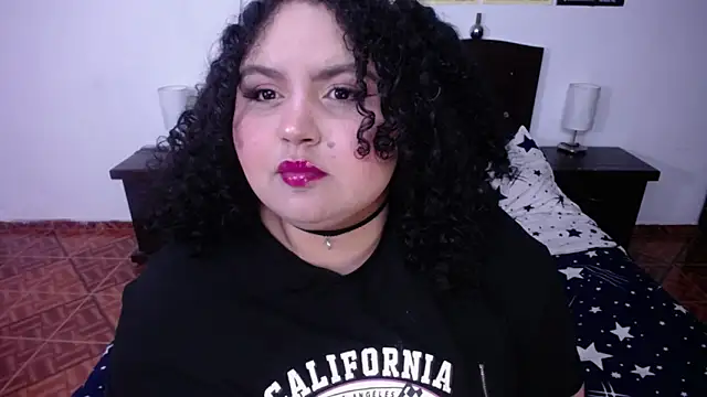 luisianacoxx online show from September 18, 2:47 am
