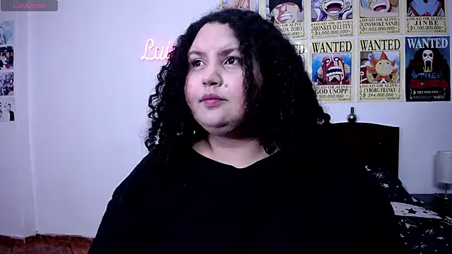 luisianacoxx online show from May 6, 11:42 pm