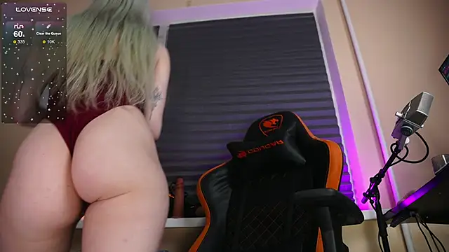BlueCherryy online show from January 22, 5:38 pm