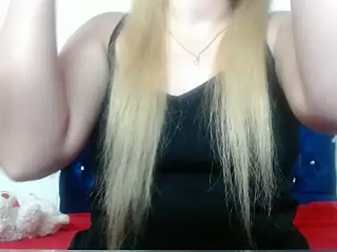 69liamilk69 online show from December 6, 4:52 am