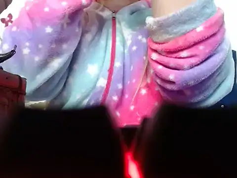 69liamilk69 online show from October 19, 4:37 am