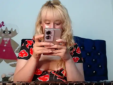 69liamilk69 online show from November 6, 5:55 am