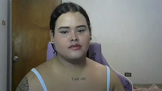 Snapshot of antonellasex1998 chatting on October 10, 9:04 pm antonellasex1998 online show from October 10, 9:04 pm
