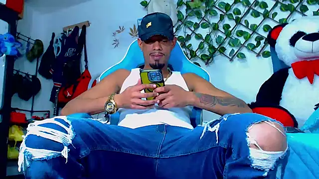 black latin23cm online show from March 19, 10:43 pm