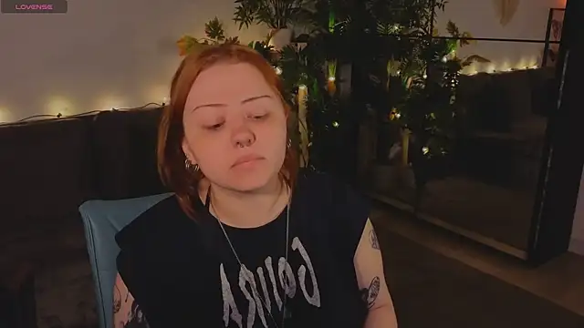 bitchofsun  online show from May 28, 2:23 pm