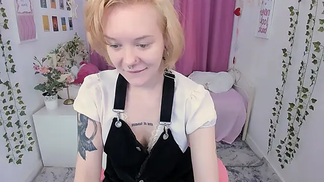 cyber whore  online show from April 29, 10:27 pm