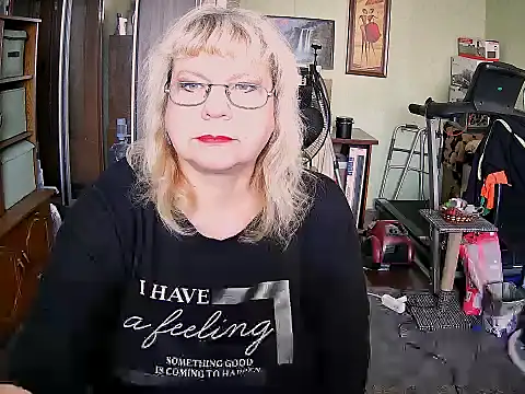 Snapshot of LOLA8888 chatting on September 20, 10:53 am LOLA8888 online show from September 20, 10:53 am
