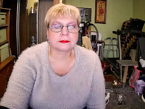 LOLA8888 online show from October 26, 12:05 pm