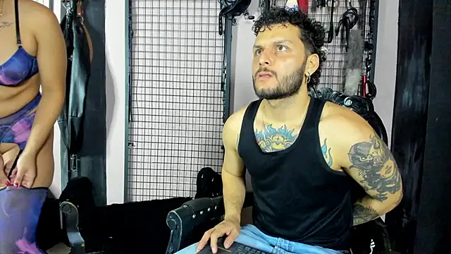 Twisted Fantasy online show from February 15, 4:02 am