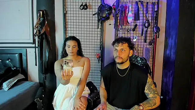 Twisted Fantasy online show from April 13, 3:21 am