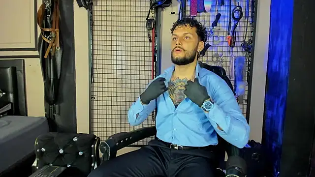 Twisted Fantasy online show from April 8, 3:30 am