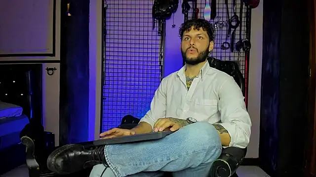 Twisted Fantasy online show from March 24, 4:12 am