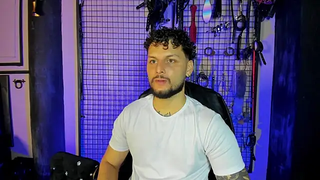 Twisted Fantasy online show from March 27, 3:37 am