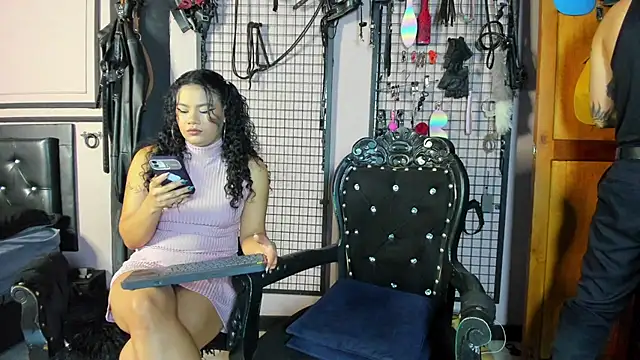 Twisted Fantasy online show from January 8, 2:28 am