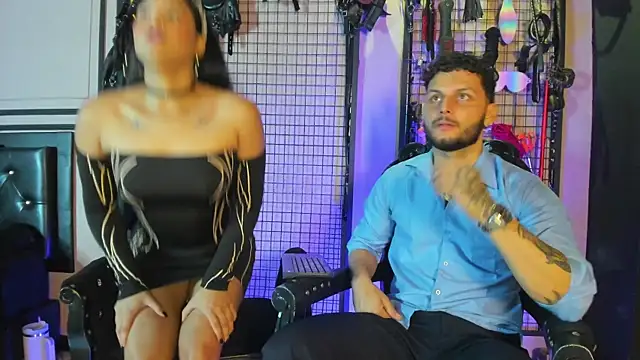 Twisted Fantasy online show from November 11, 4:40 am