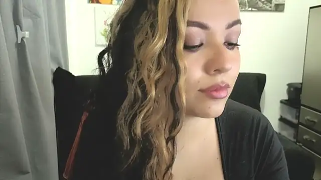 joan-star online show from April 10, 4:58 pm