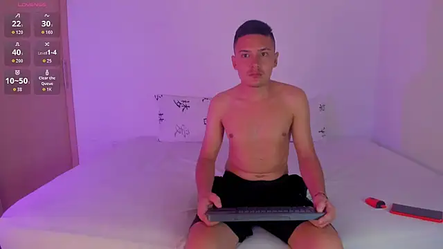 Lindsay and Dariksoon online show from November 5, 3:31 am