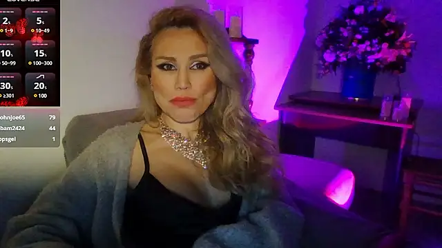 Radmila Queen  online show from December 4, 5:38 pm
