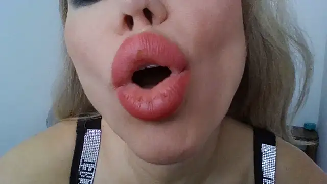 Radmila Queen  online show from December 26, 7:13 am