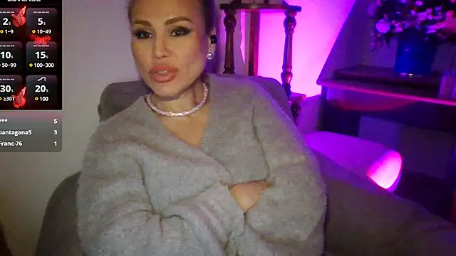 Radmila Queen  online show from December 10, 7:11 pm