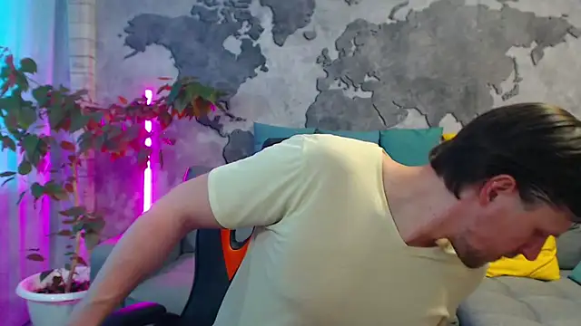 VikingChrisss online show from April 11, 10:30 am