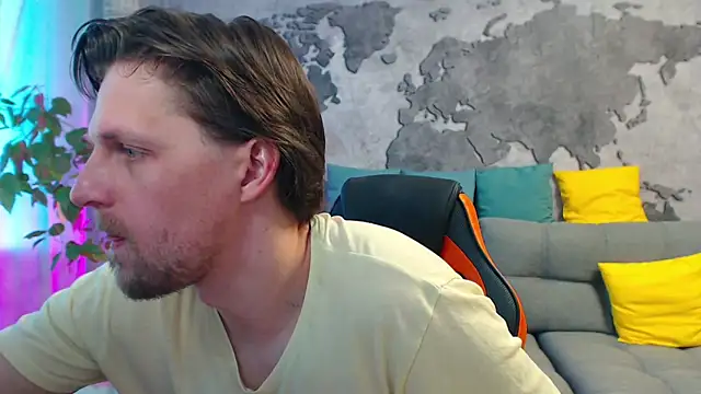 VikingChrisss online show from April 13, 10:30 am