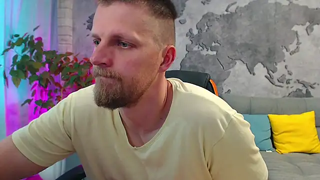 Snapshot of VikingChrisss chatting on July 9, 10:59 am VikingChrisss online show from July 9, 10:59 am