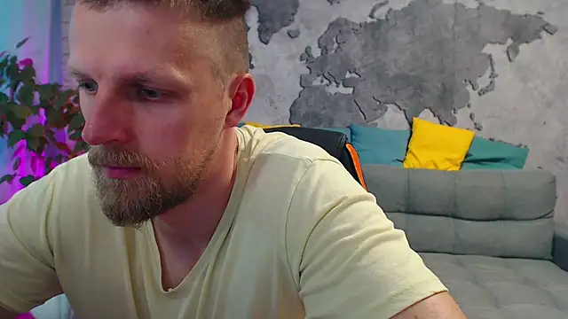 Snapshot of VikingChrisss chatting on July 11, 10:15 am VikingChrisss online show from July 11, 10:15 am