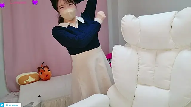 Snapshot of anchan_ chatting on May 24, 2:06 pm anchan online show from May 24, 2:06 pm