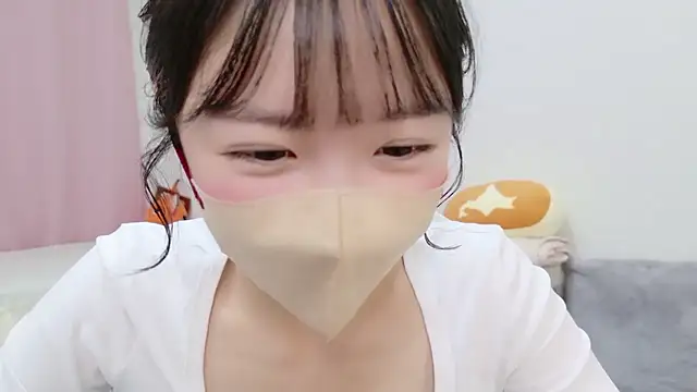 Snapshot of anchan_ chatting on September 19, 2:43 pm anchan online show from September 19, 2:43 pm