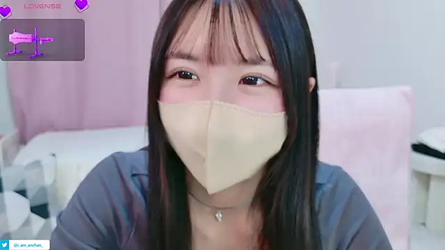 Snapshot of anchan_ chatting on May 13, 1:40 pm anchan online show from May 13, 1:40 pm