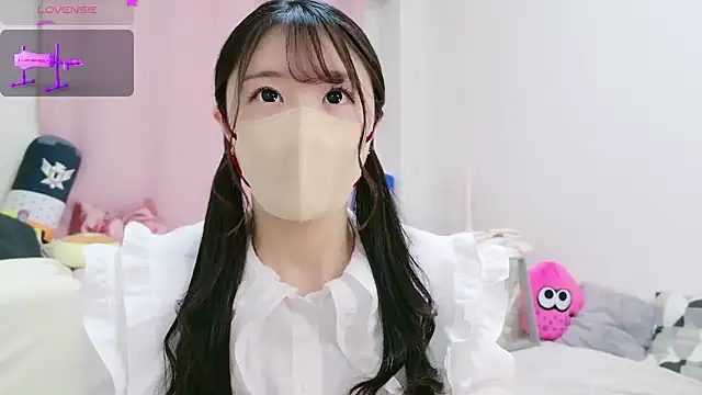 Snapshot of anchan_ chatting on February 9, 1:25 pm anchan online show from February 9, 1:25 pm