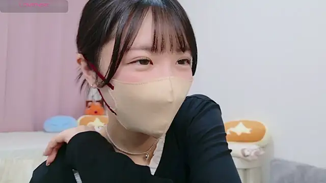 Snapshot of anchan_ chatting on October 18, 1:24 pm anchan online show from October 18, 1:24 pm