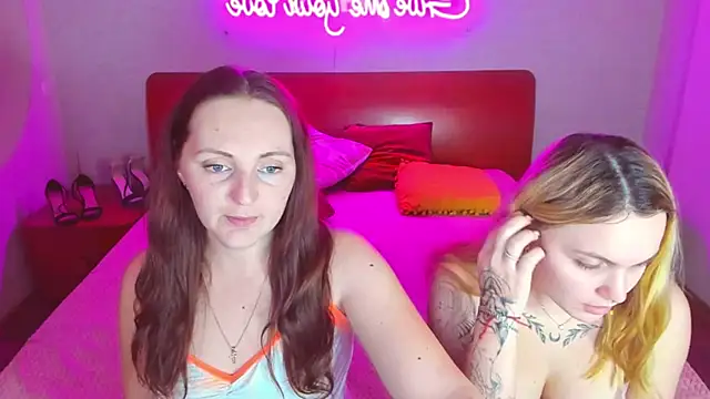 Snapshot of MagicEyess chatting on February 16, 10:10 am MagicEyess online show from February 16, 10:10 am