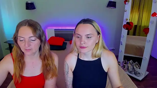 Snapshot of MagicEyess chatting on June 21, 6:30 am MagicEyess online show from June 21, 6:30 am