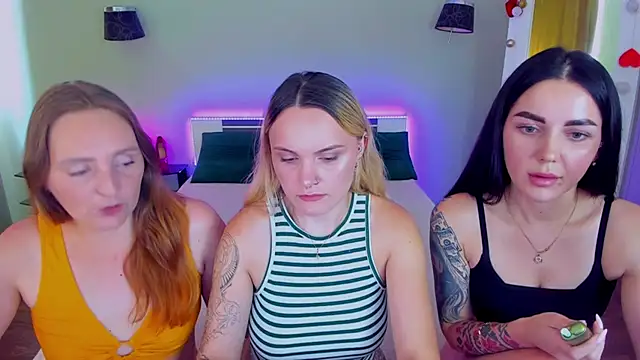 Snapshot of MagicEyess chatting on July 8, 9:54 am MagicEyess online show from July 8, 9:54 am