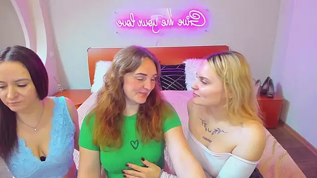 MagicEyess online show from March 30, 6:37 am