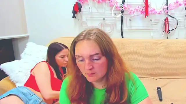 MagicEyess online show from April 4, 6:42 am