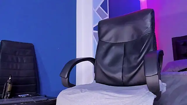 alex oficial online show from March 18, 5:34 am