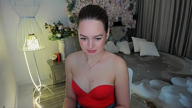 MiracleCurly online show from November 17, 7:29 pm