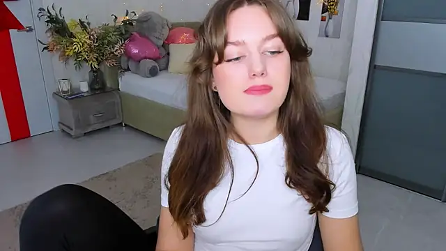 MiracleCurly online show from March 16, 4:34 pm