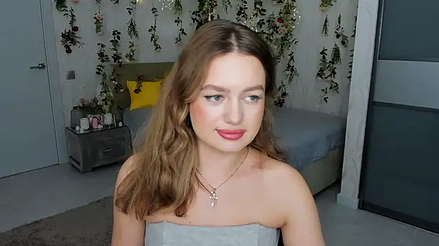 MiracleCurly online show from November 28, 4:18 pm