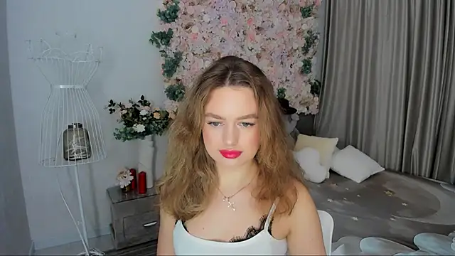 MiracleCurly online show from November 20, 6:08 pm