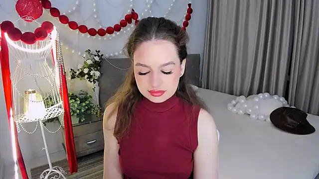 MiracleCurly online show from March 25, 7:24 pm